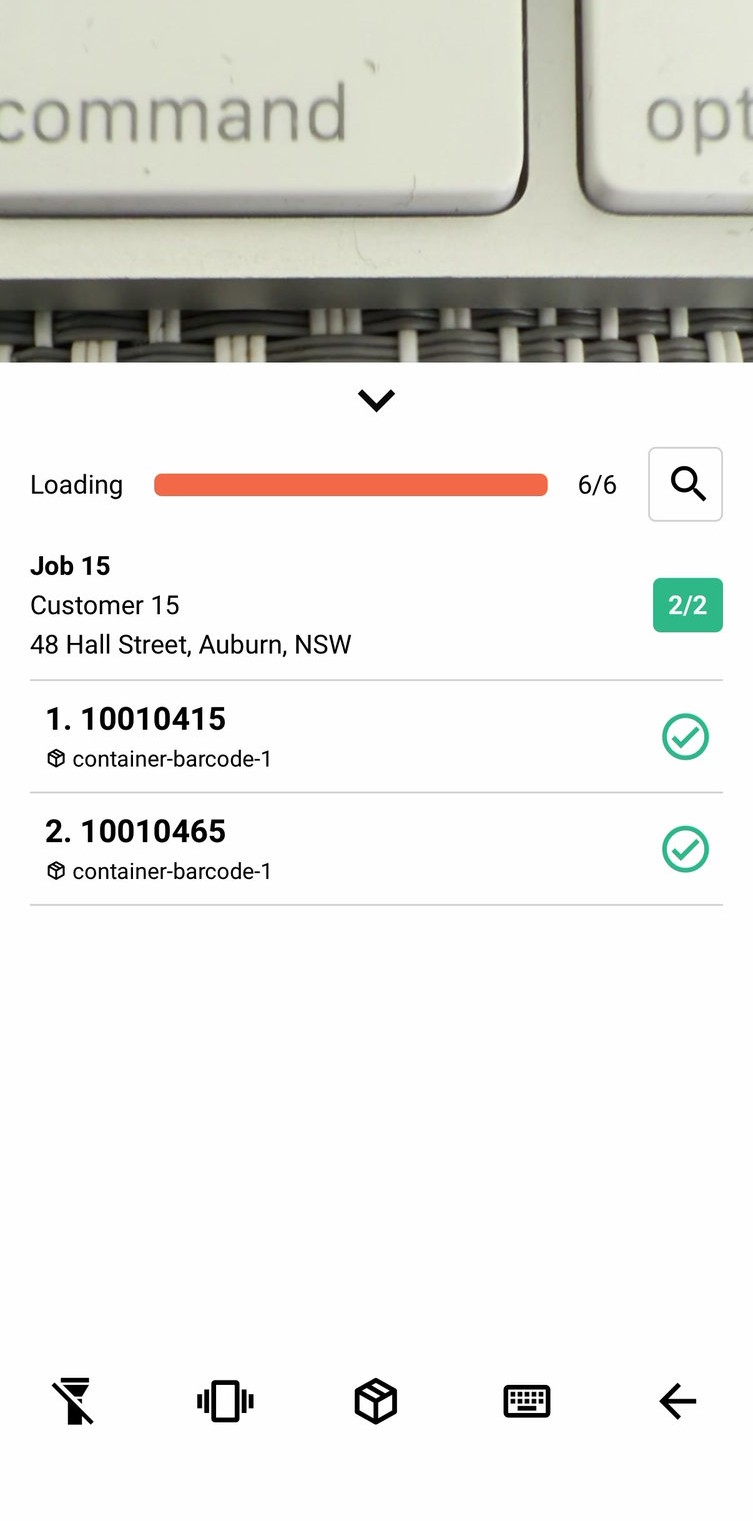 Loading detail expanded, units tagged with their container code